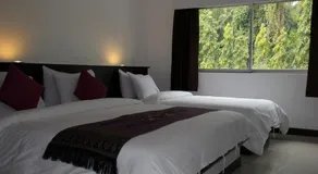 Sri Chumphon Hotel - Image 2