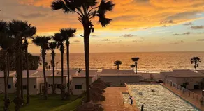 Sea Side Luxurious Apartment - Image 2