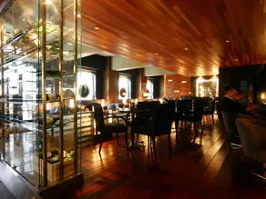 M Hotel - Image 4