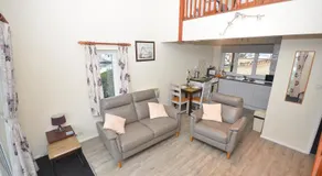 Cavell - sleeps 2 people right in the heart of Wroxham on the Norfolk Broads - Image 2
