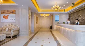 Vienna Hotel Guangdong Gaozhou City East Passenger Depot - Image 3