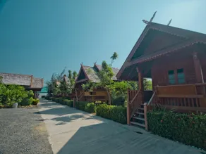 Little Home Beach - Image 3