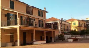 U Juan - Image 2