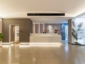 Allston Hotel - Image 4