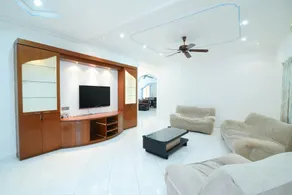 SingHome Holiday House - Image 2