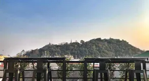 DAAD FAH home and cafe - Image 4
