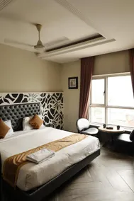 Hotel Sonia, Chhatrapati Sambhajinagar - Image 2