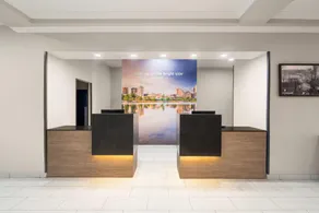 La Quinta Inn & Suites by Wyndham Bessemer - Image 5