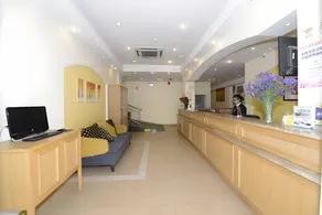 Home Inn Hotel Kunming Jinmafang Shulin Street - Image 4