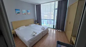 Hotel Primorsko Del Sol - Image 1