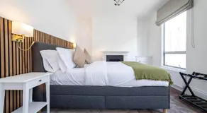 3 bedroom house in Notting Hill - Image 2