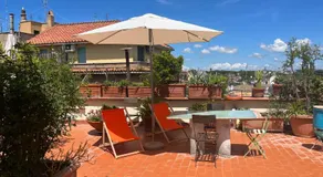 San Saba Rooftop Garden - Image 5