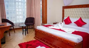 Hillpark Hotel - Image 2