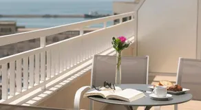 Plaza Hotel, Philian Hotels and Resorts - Image 4