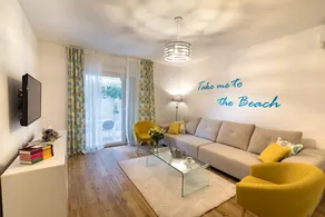 Merveilleux appartement de vacances avec jardin et terrasse | Vue mer | À côté de la plage - Image 2