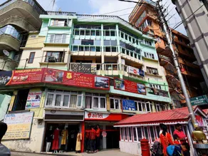 Hotel Samrat Regency - Image 4