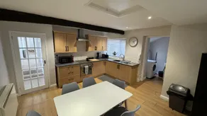 Hummingbird House - Image 3