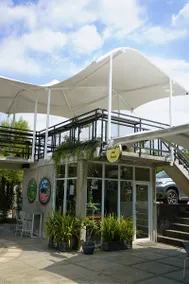Bell's Place Hotel - Image 4