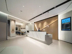 Home Inn Neo Zhuhai Gongbei Port Light Rail Terminal - Image 3