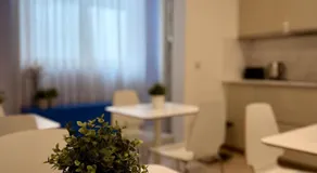 Apartment 81 - Image 4