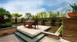 Elong Me Hotel - Image 5