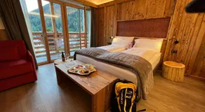 Hotel Ortles Dolomiti Walking & Spa - Image 2