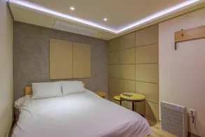 LEBROWN Stay - Image 4