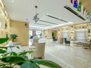 Saint Hotel - Image 4