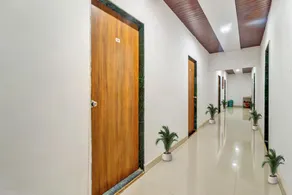 OYO Flagship Malhar Lodging & Boarding - Image 5