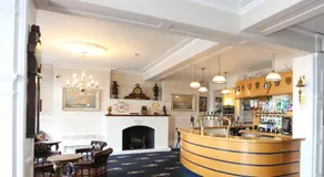 Royal Temple Yacht Club - Image 3