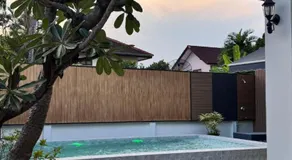 4-bedroom detached house with a pool, newly renovated in a modern style, near CF with convenient transportation, close to the Old Town - Image 4