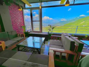 The Pinerock Resort, ! Luxury Rooms ! Mountain View ! Open Terrace ! Cafe - Image 3