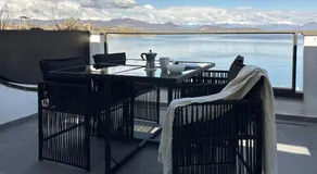 Aquavista Residence - Lake & Poolside Vacation Homes - Image 5