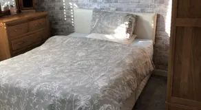 Pats house - Image 2
