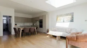 GuestReady - Charming Family Retreat with Garden - Image 2