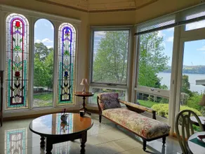 Launceston 6BR on Waterside enjoy for holiday. - Image 3