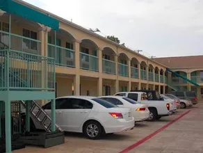 Bestway Inn - Image 5