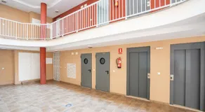 Ideally Located Holiday Apartment - Image 5