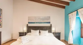 Petit Hotel Alaro - Image 2