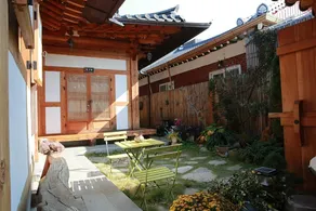 Jeonju Constellation Hanok Stay - Image 4
