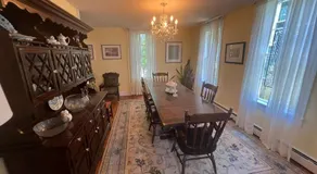 Congress House - Walk everywhere from this elegant comfortable home - Image 2