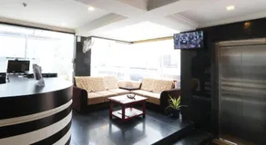 Puthens Capitol Inn - Image 3