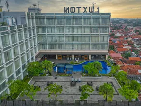 The Luxton Cirebon Hotel and Convention - Image 4