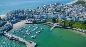 The Burrows - 3 Bedroom Holiday Home - Tenby - Image 5