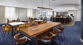 Courtyard by Marriott Keene Downtown - Image 5
