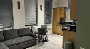 Modern One Bedroom Apartment on Finchley Road Sleeps Four Near the Tube - Image 2