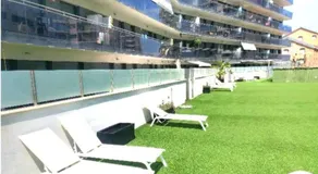 Ideal for families on the beach in Barcelona with a pool - Image 4
