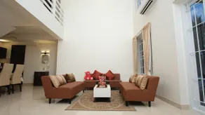 Ecr London Villa - Image 3