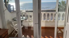 Chalet | Vue sur l'eau | Plage à proximité - Image 2