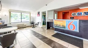 Motel 6-Mansfield, OH - Image 2